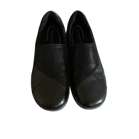 Aravon Beaumont Black Leather Stretchable Slip On Shoe - Picture 2 of 7